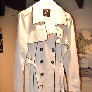 White New York & Company Coat - Like New!